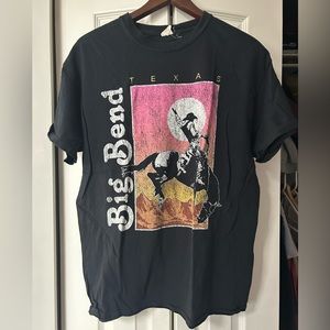 Women’s medium oversized t shirt